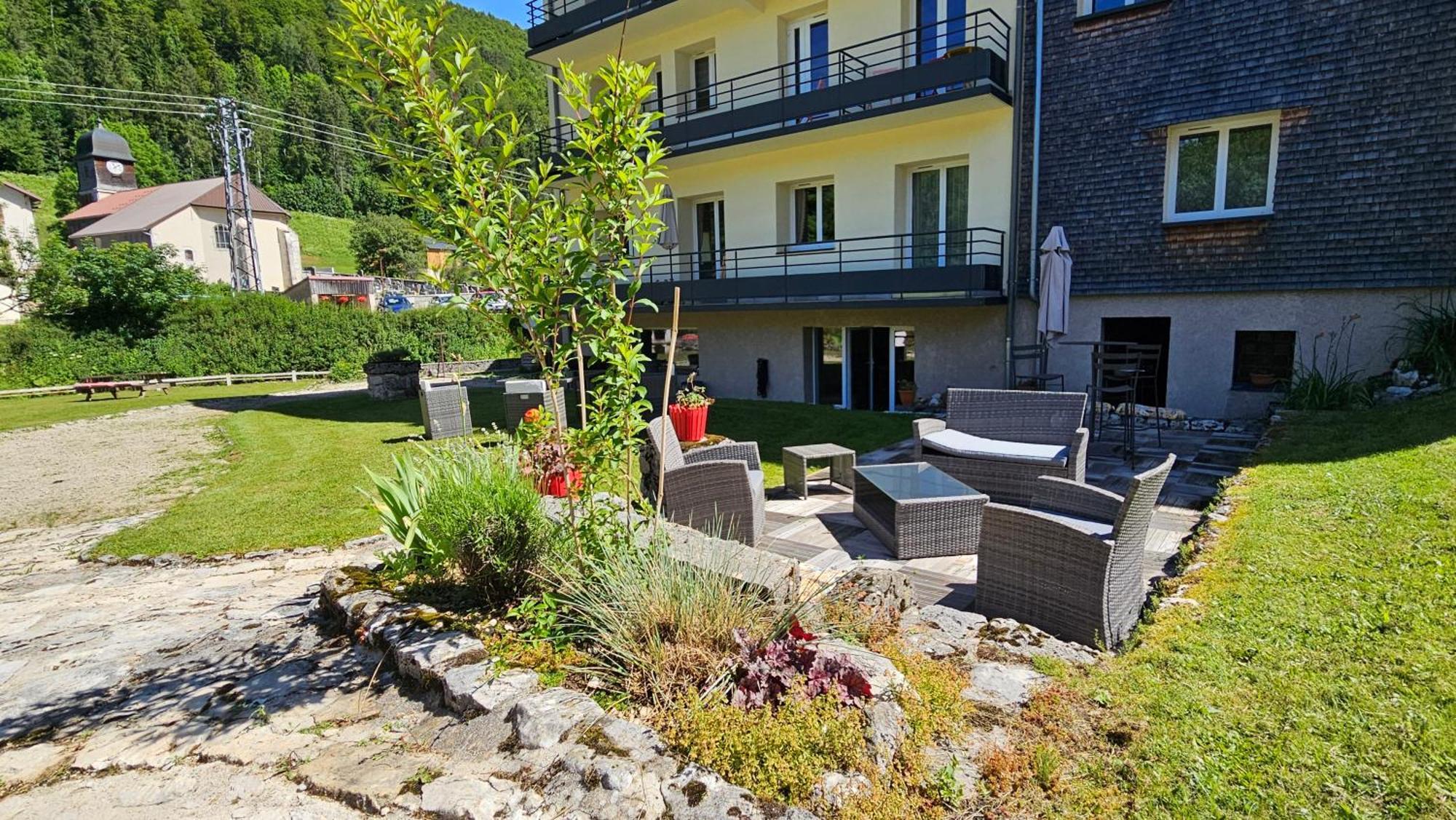 Dvacances Residence Les Tavaillons Mijoux Bagian luar foto
